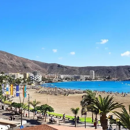 Standard Twin Room, Breakfast Including At 200meters From The Beach In Los Cristianos * Los Cristianos (Tenerife)