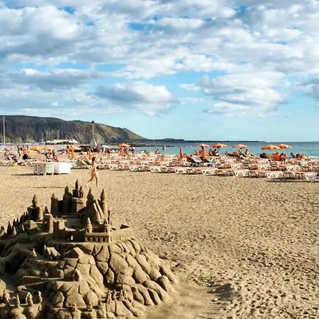 Standard Twin Room, Breakfast Including At 200meters From The Beach In Los Cristianos Los Cristianos (Tenerife)
