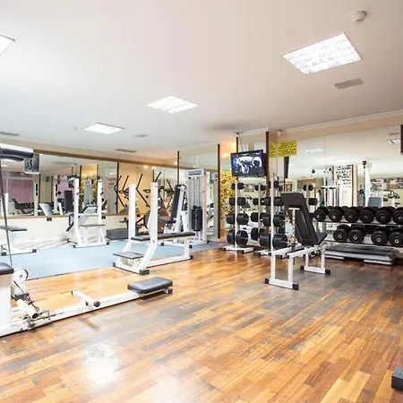 Standard Twin Room, Breakfast Including At 200meters From The Beach In Los Cristianos Daire